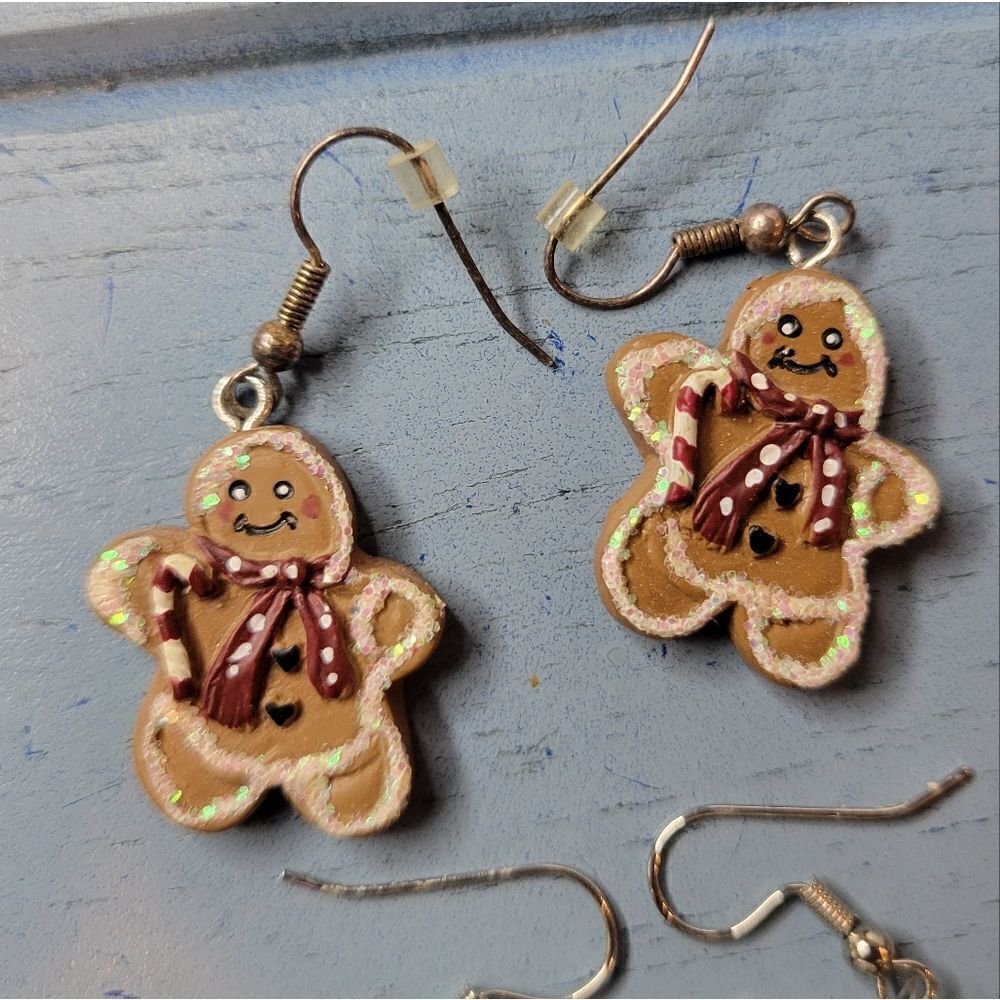 Holiday earrings - Picture 3 of 9